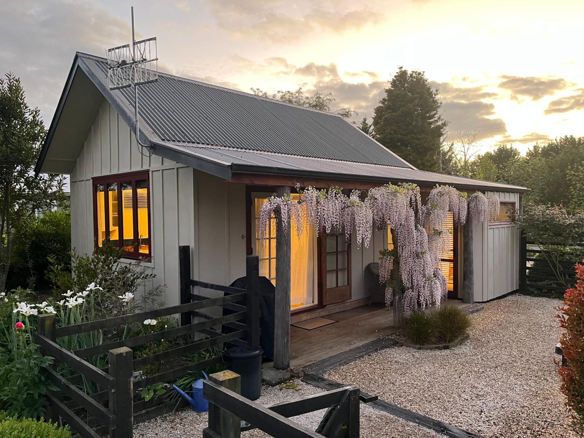 Tasman Village Cottage Экстерьер фото