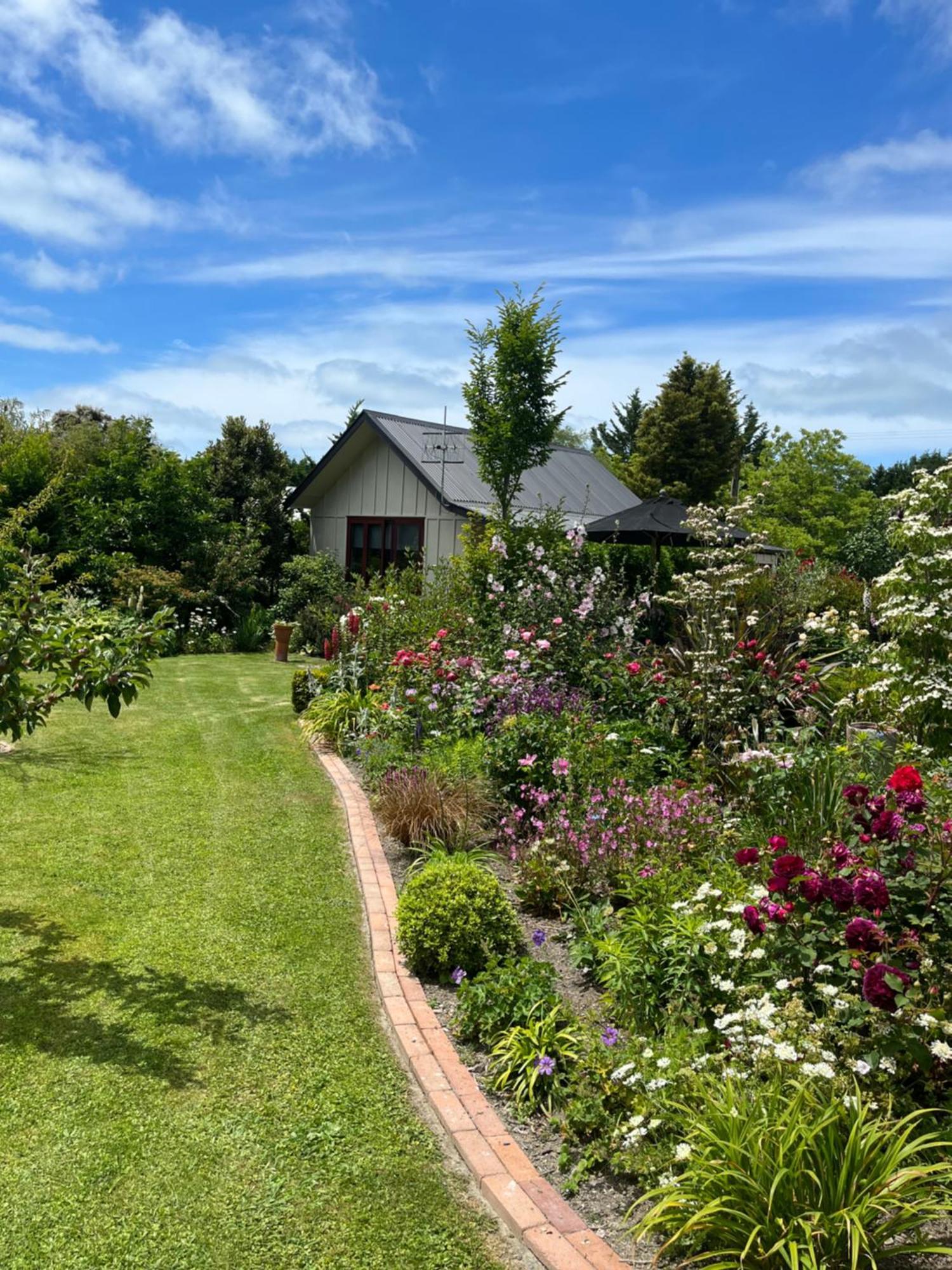 Tasman Village Cottage Экстерьер фото